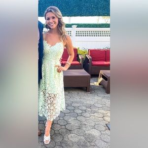 ASTR LACE A LINE MIDI DRESS